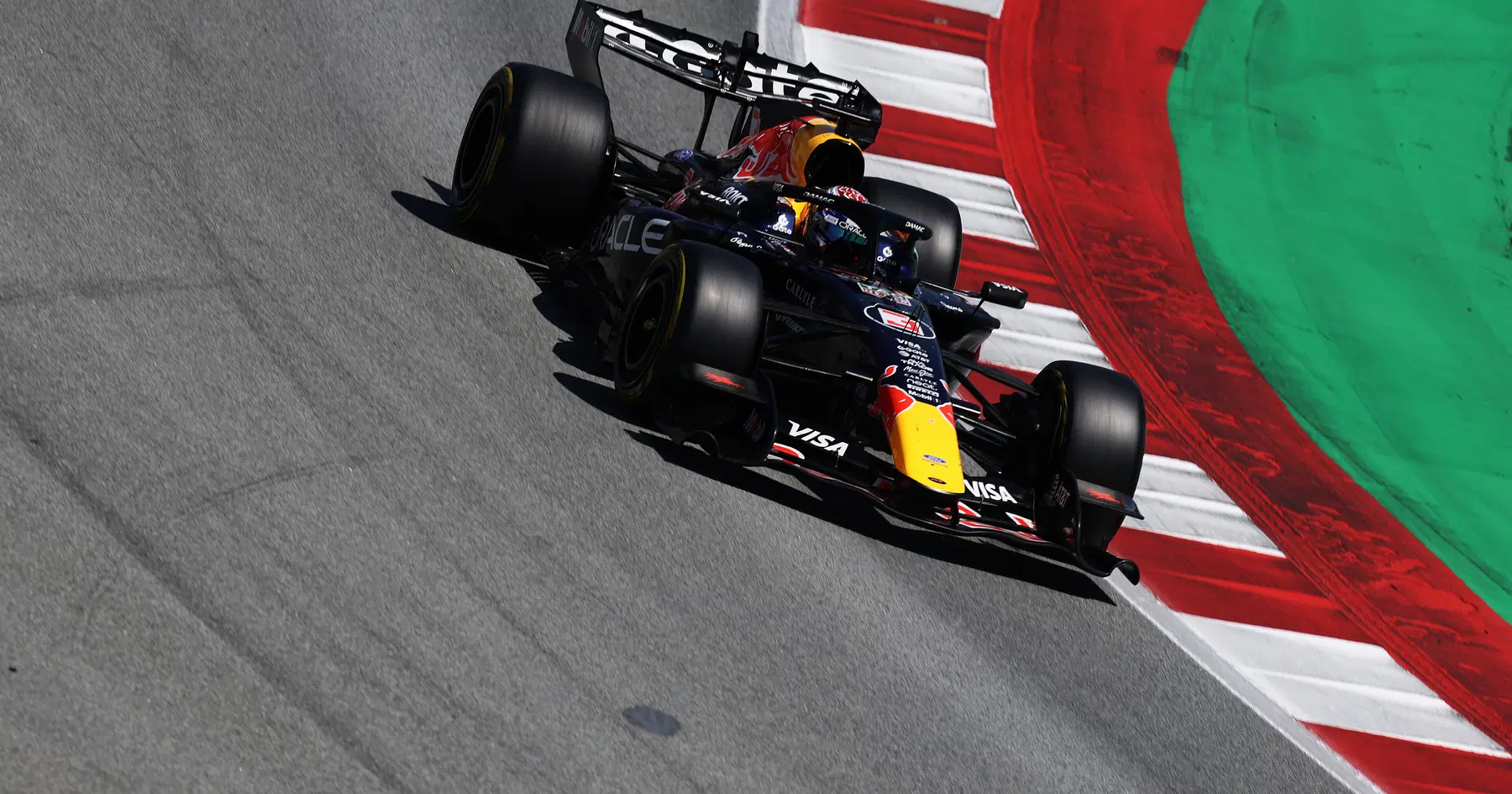 A Red Bull apresentou uma reclamação interna ‘severa’ enquanto a frustração de Max Verstappen continua