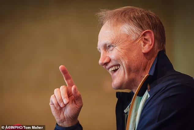 Joe Schmidt estará pronto para provar seu ponto de vista quando sua seleção australiana enfrentar a Irlanda em Sydney