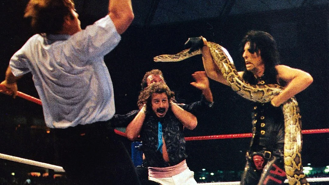 Alice Cooper sobre sua terrível experiência na WrestleMania III