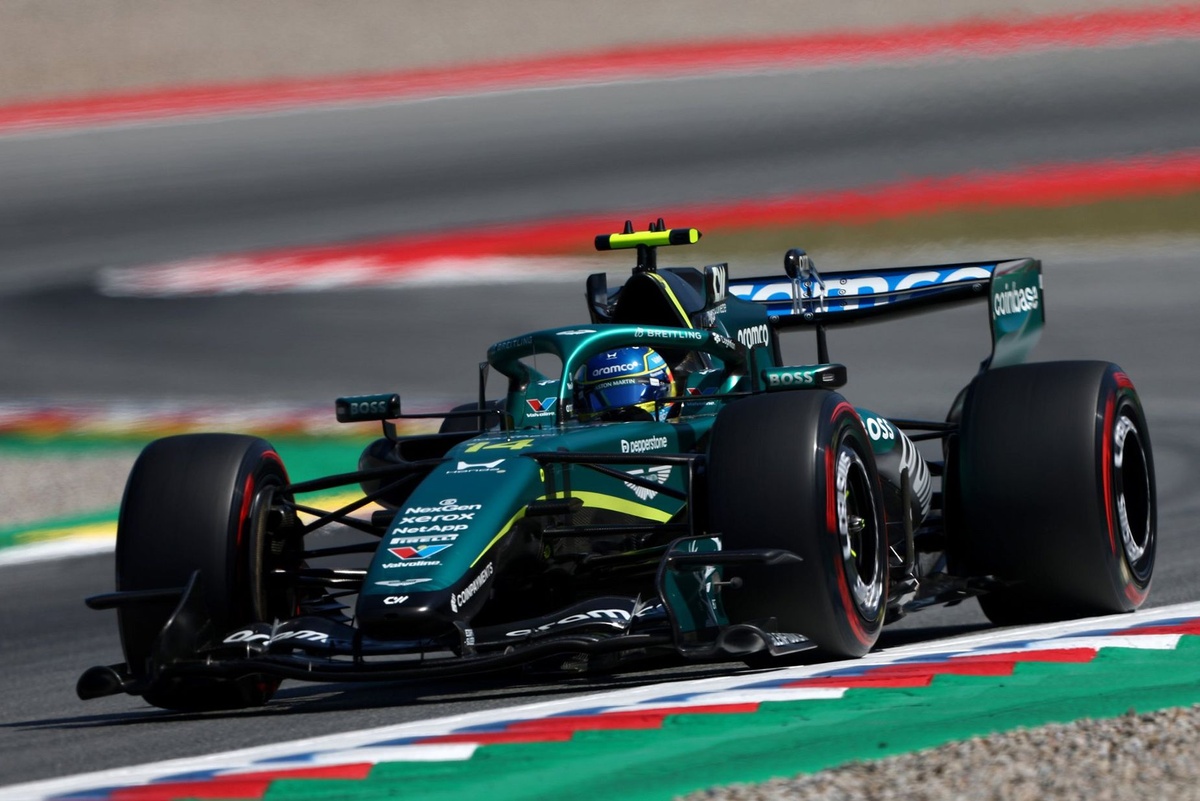 Alonso 'exausto' com os infortúnios da Aston Martin após a última qualificação em Barcelona