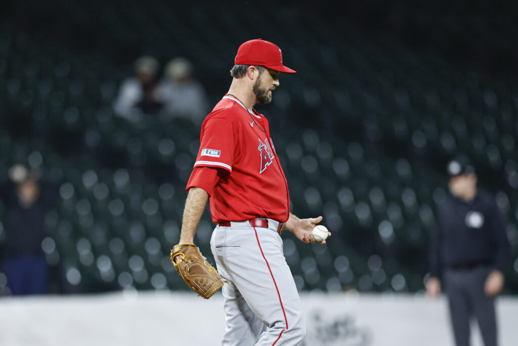 Anjos designam Drew Pomeranz para missão