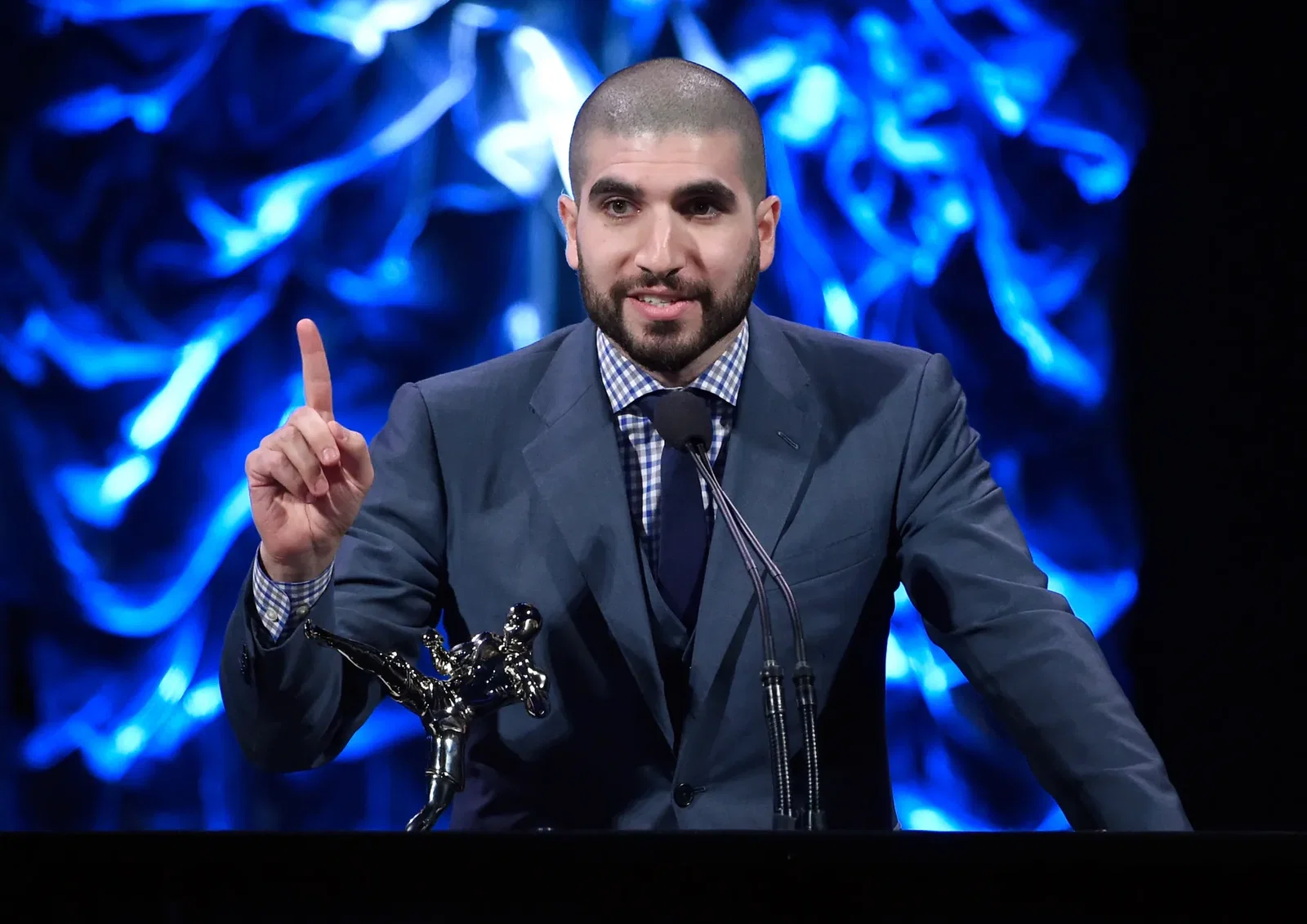 Ariel Helwani diz que o produto atual da WWE parece “sem alma”