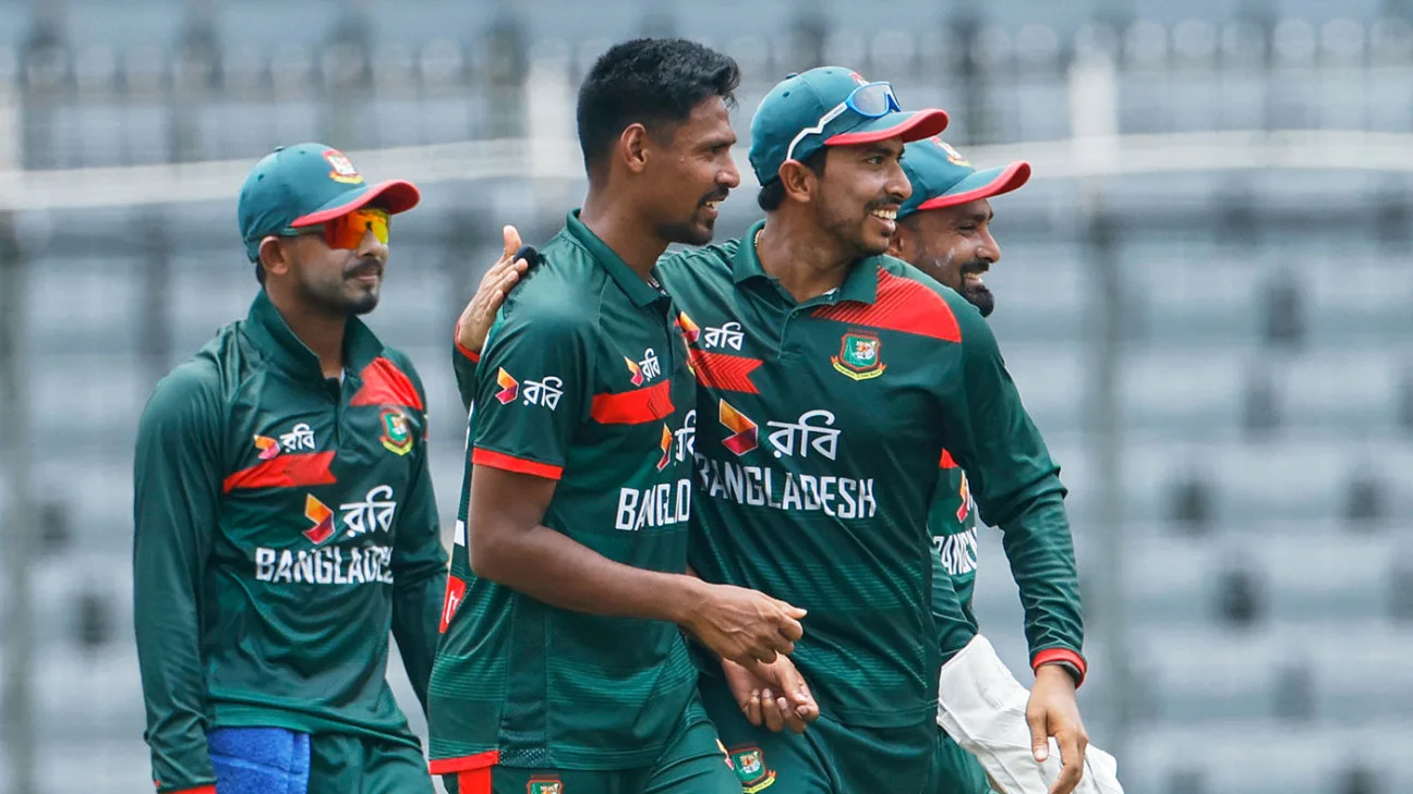 Bangladesh x Austrália T20Is - Litton Das feliz por ter 'dor de cabeça de muitas' opções de boliche rápido