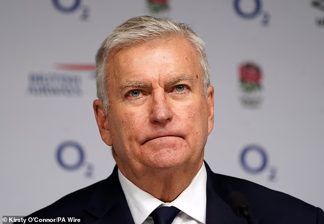 A admissão (na foto) do presidente-executivo da RFU, Bill Sweeney, de que nem sequer falou com Andy Farrell é impressionante.