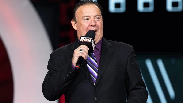 Bobby Cruise revela anel de honra A equipe pensou que a WWE estava comprando a empresa