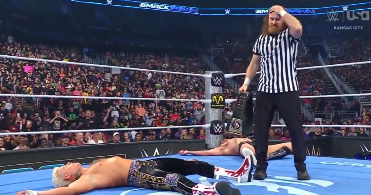 Cody Rhodes manteve o campeonato da WWE após um final polêmico no SmackDown