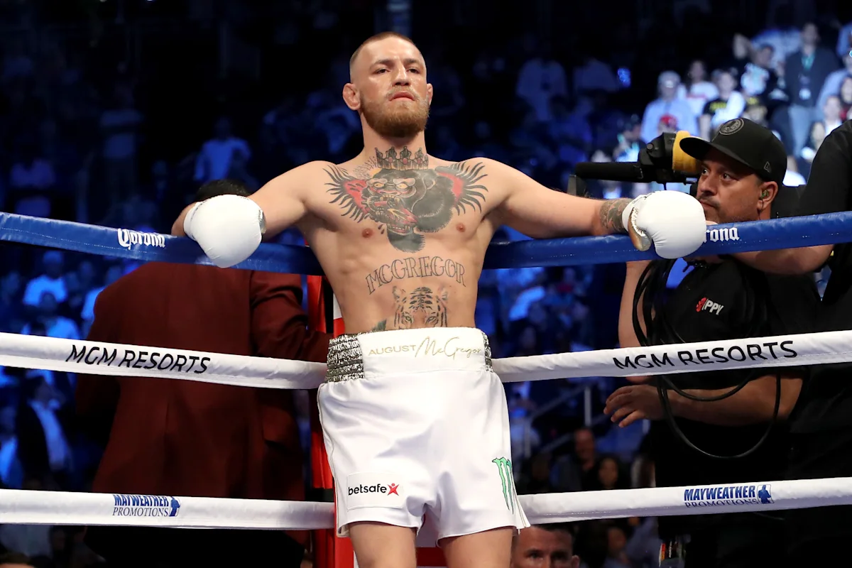 Conor McGregor diz que Terence Crawford recusou uma enorme oferta de luta de US$ 200 milhões