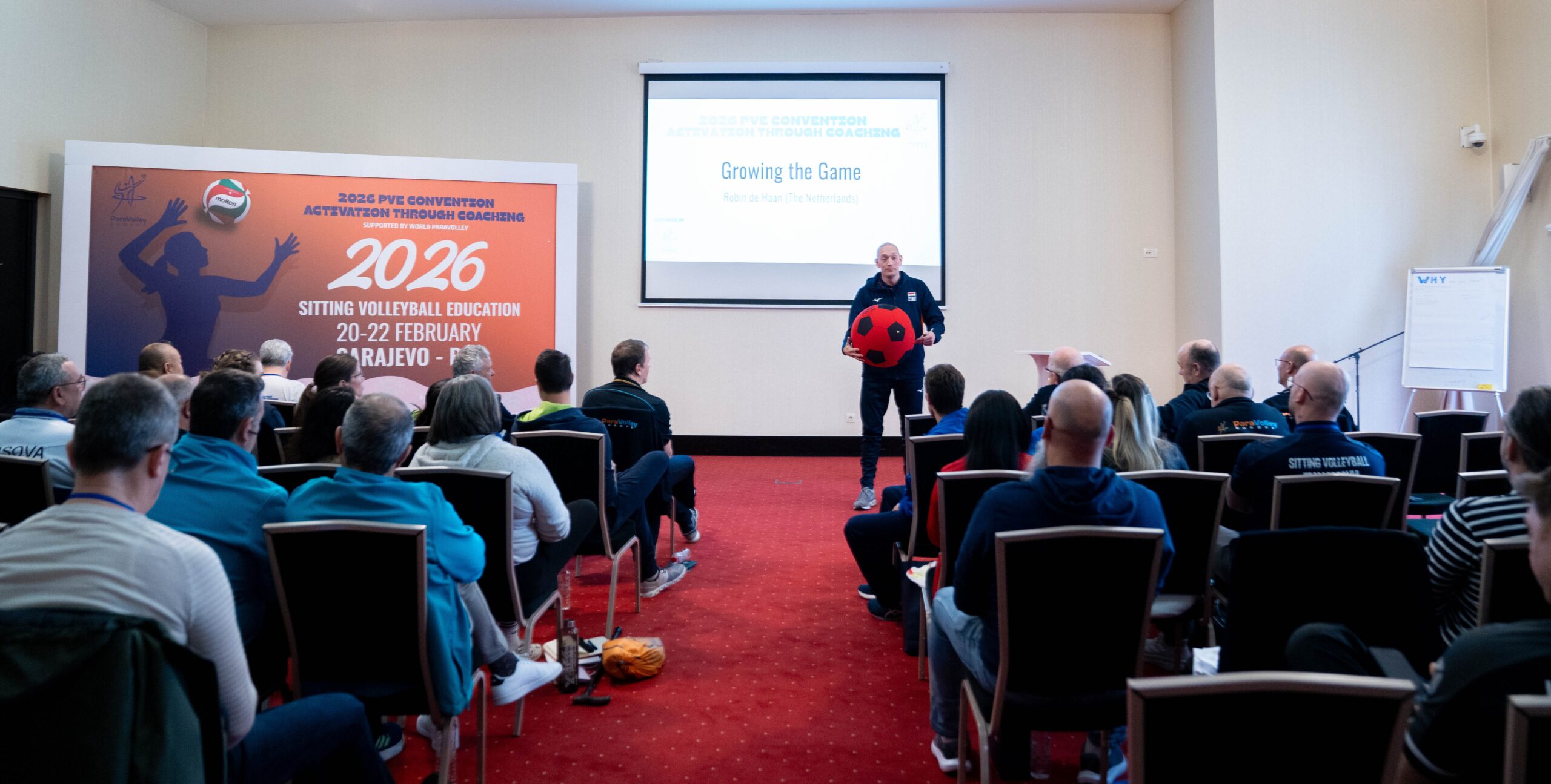 Cooperação e treinamento globais no centro da importante convenção PVE em Sarajevo < World ParaVolleyWorld ParaVolley
