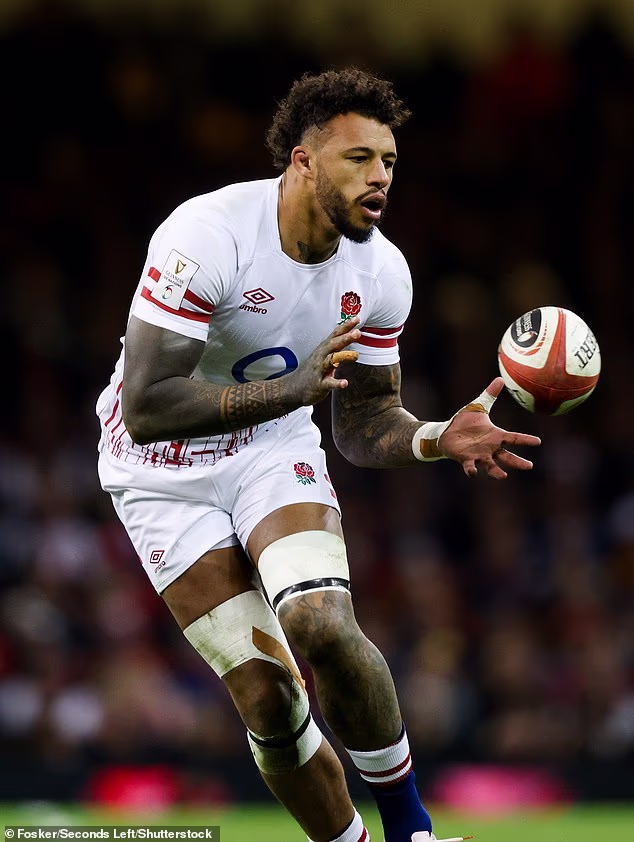 Courtney Lawes somou 105 internacionalizações pela Inglaterra e cinco pelos Leões britânicos e irlandeses