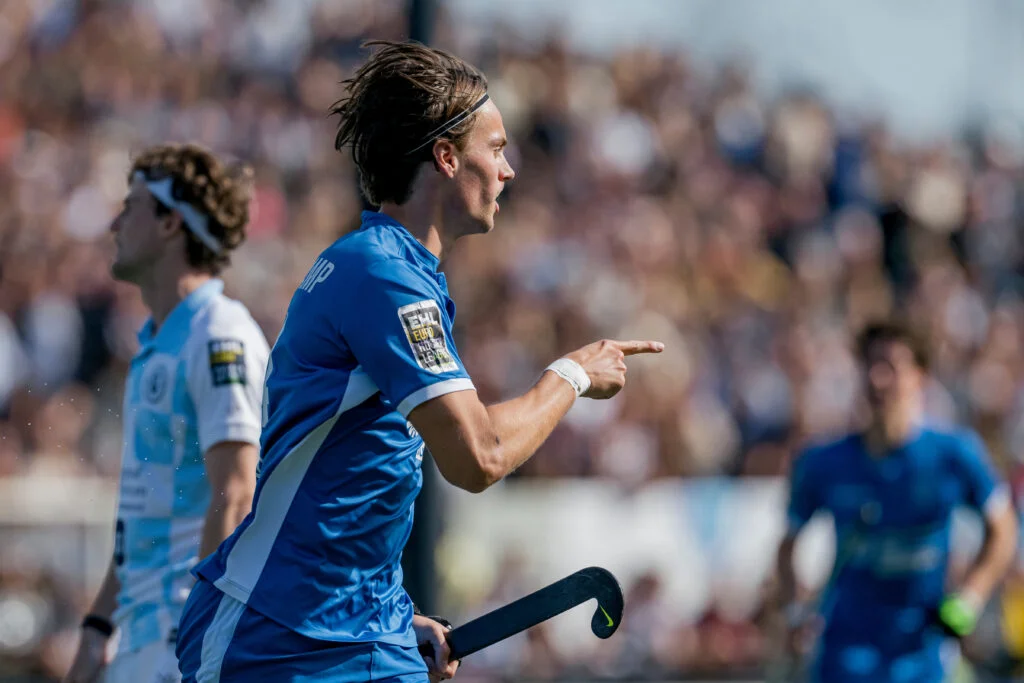 EHL: Grandes transferências em pleno andamento através dos lados da EHL - EHL