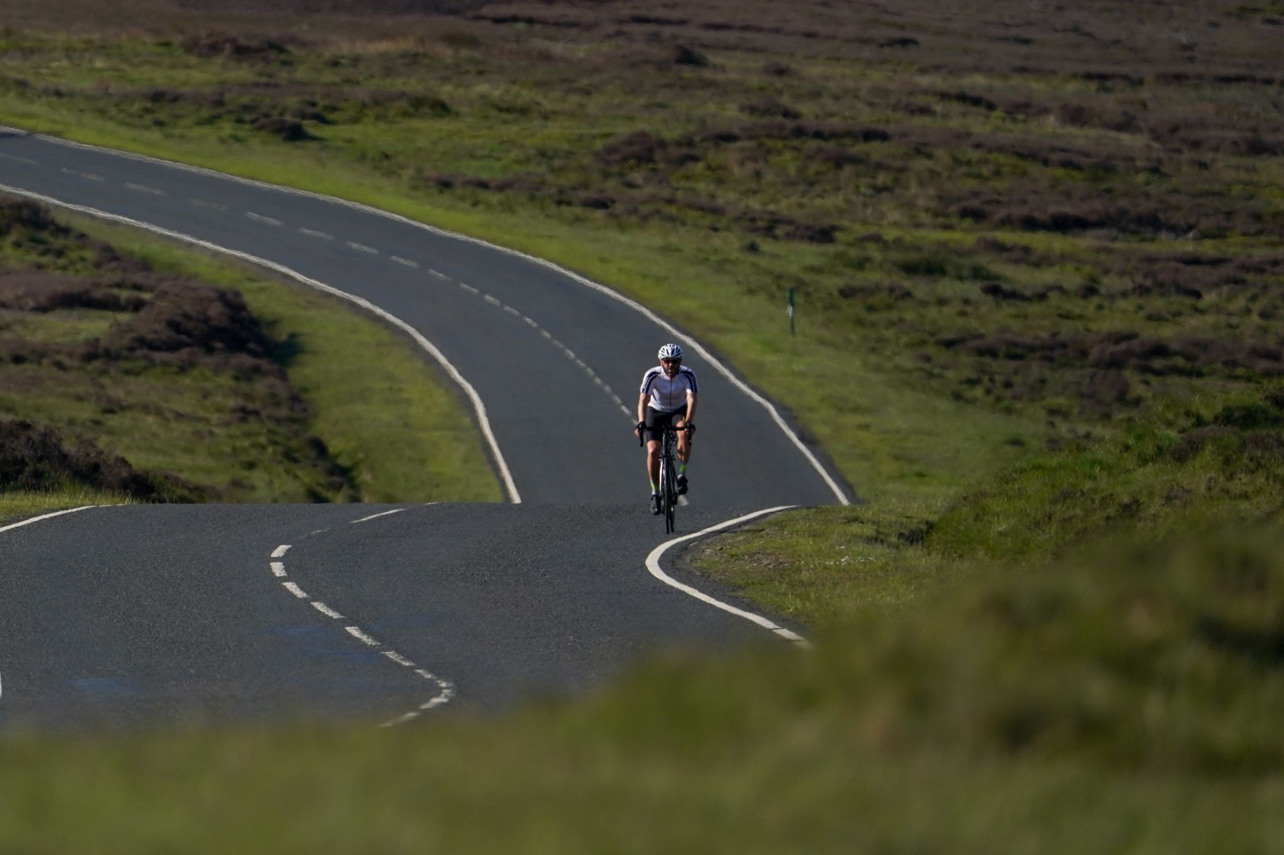 Está muito quente para fazer qualquer coisa no Reino Unido hoje, incluindo grandes passeios de bicicleta ou perseguir segmentos do Strava