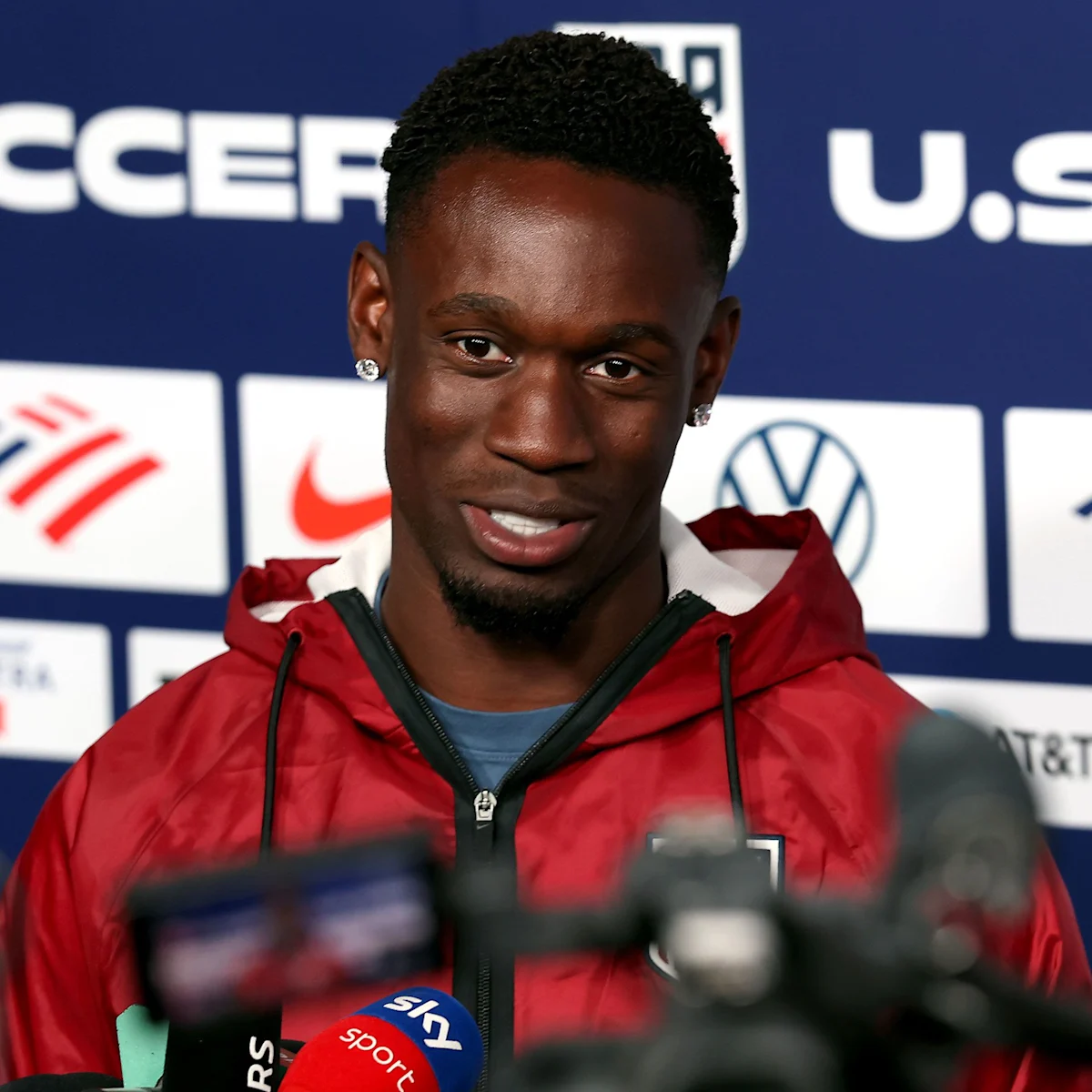 Folarin Balogun sobre sua formação única e aspiração de ser 'inevitável'