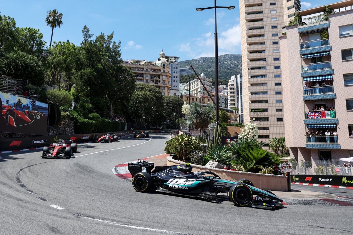 GP de F1 de Mônaco: Antonelli obtém vitória dominante de Hamilton após final caótico