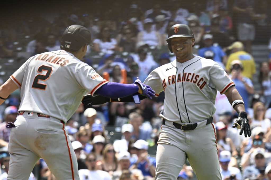 Giants supostamente abertos a ofertas por Devers, Adames