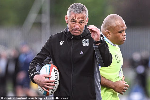 O técnico do Glasgow Warriors, Franco Smith, ordenou que seu time não se preocupasse com o passado