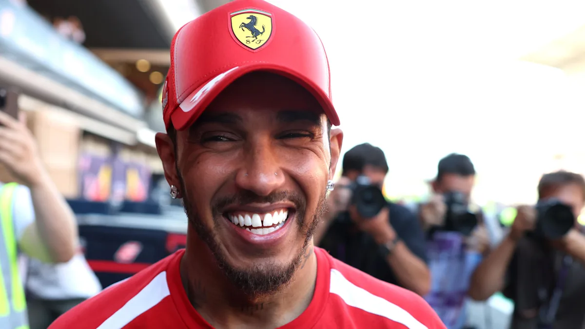 Hamilton diz que a vitória do Barcelona é maior do que seus sonhos mais loucos