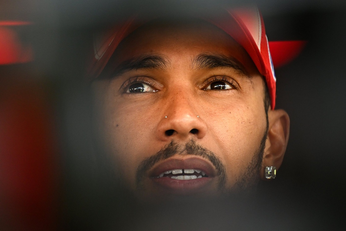 Hamilton exige ação para enfrentar os custos “ridículos” do automobilismo
