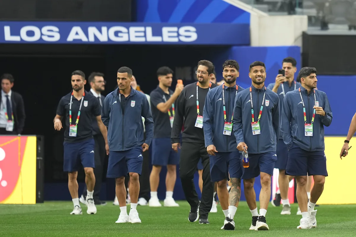 Iranianos-americanos estão planejando protestos e festas antes da estreia da seleção na Copa do Mundo