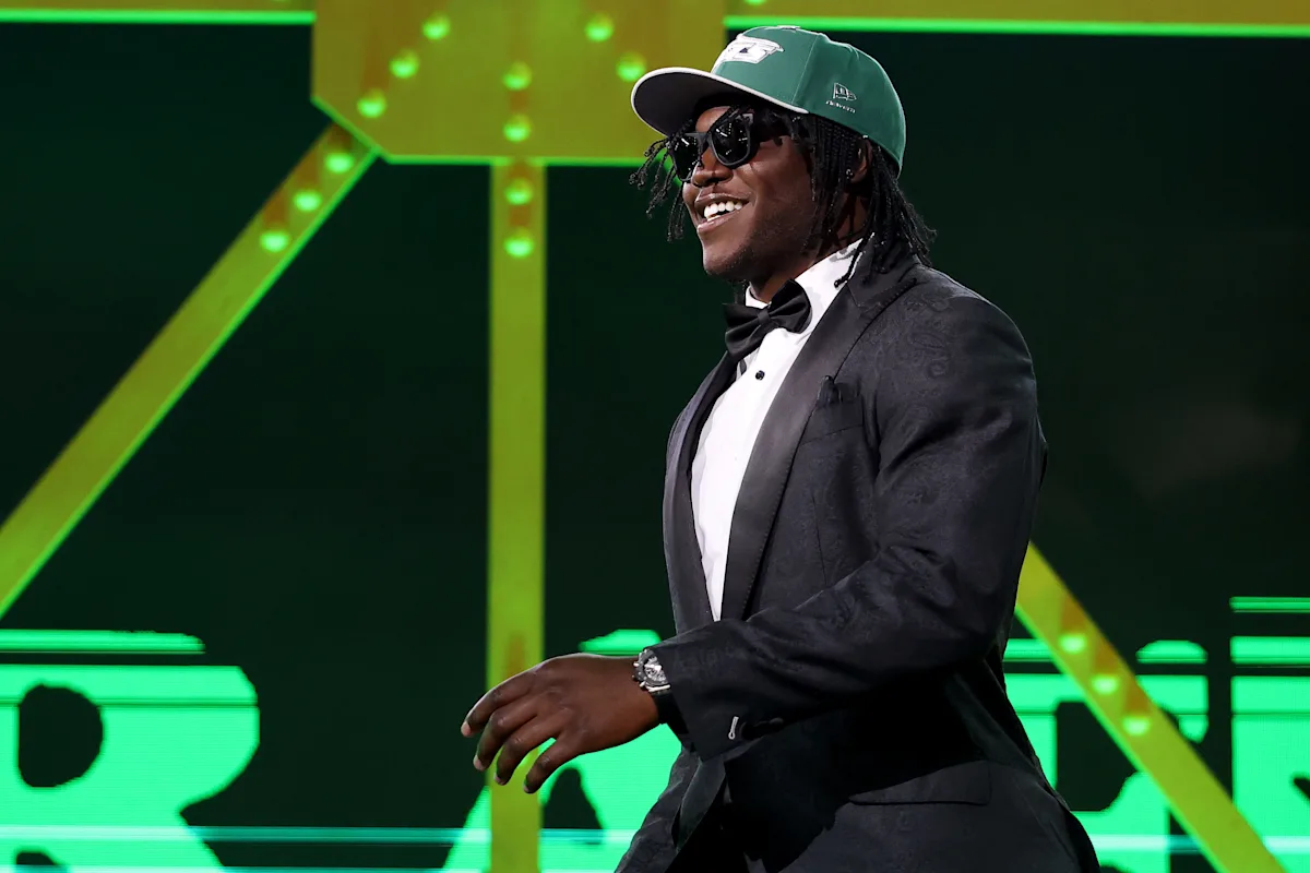 Jets fora de temporada se gabando, não mostrando sinais de desaceleração