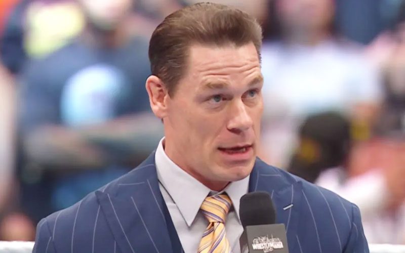 John Cena teme que robôs possam sequestrar o voto dos fãs no John Cena Classic