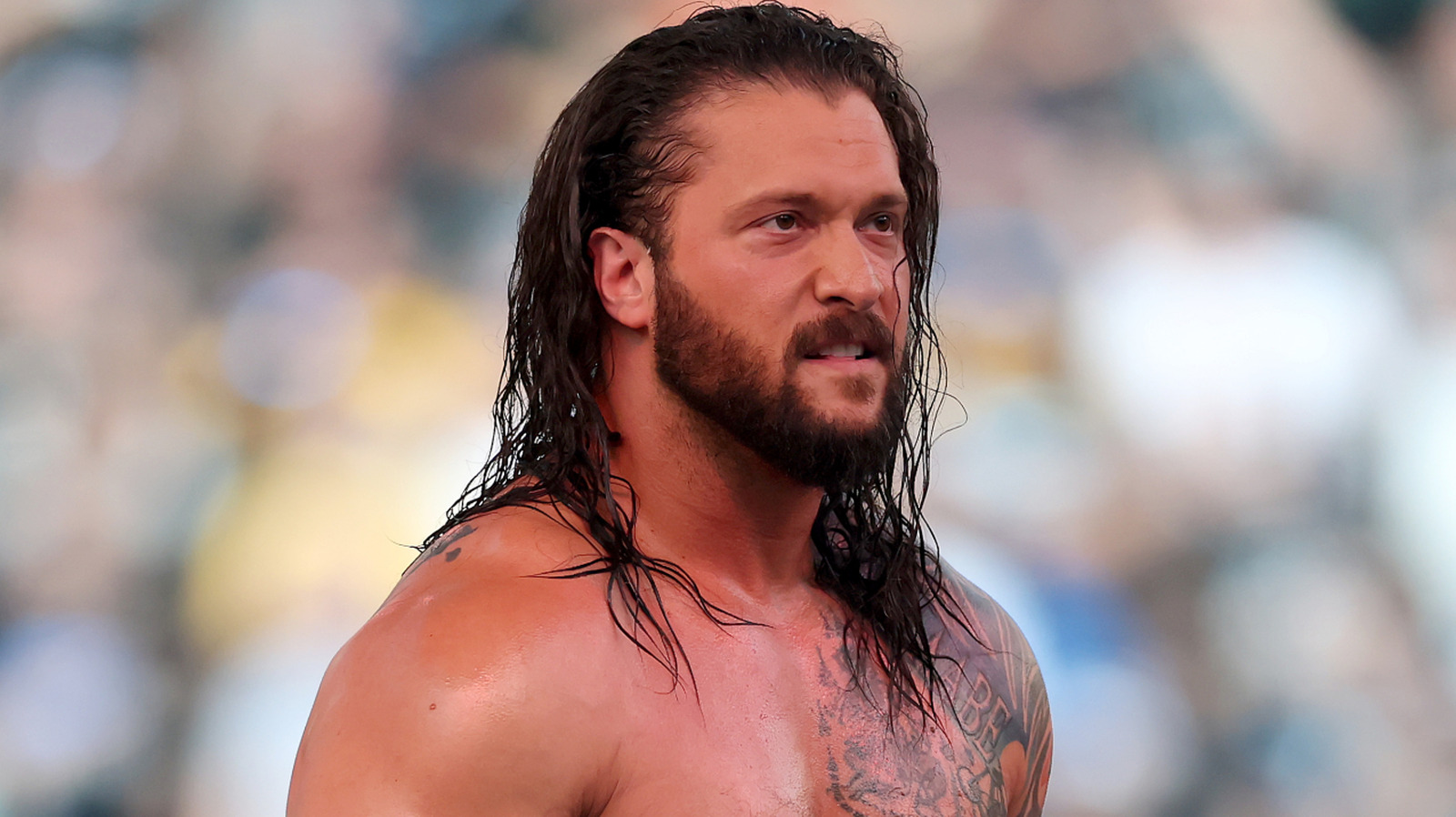 Karrion Kross diz que não houve conversas sobre retornar à WWE, HHH não foi ouvido