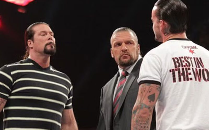 Kevin Nash afirma que CM Punk anulou sua luta na WWE após um tiro improvisado de Triple H