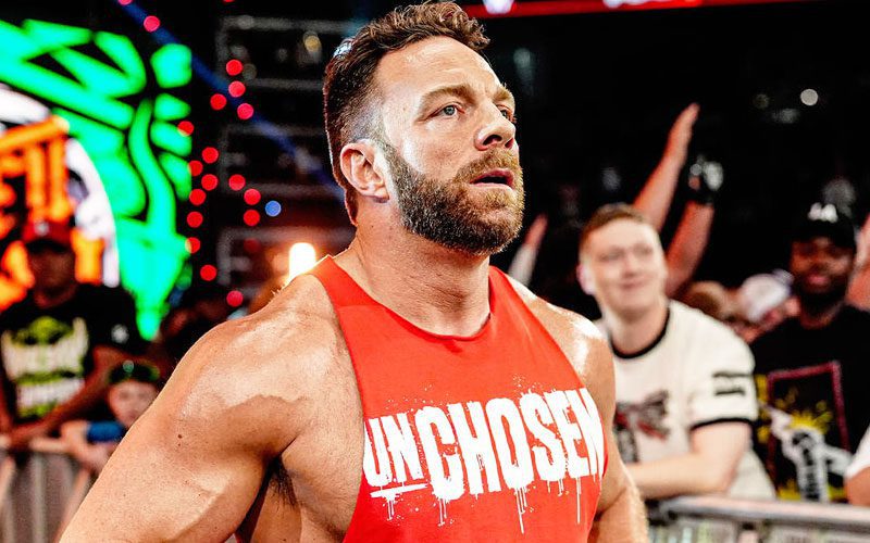 LA Knight supostamente ficou irritado com a gestão da WWE