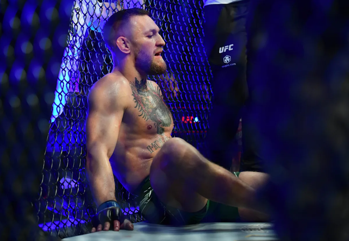 Michael Bisping explica a vantagem de Conor McGregor sobre Max Holloway no UFC 329