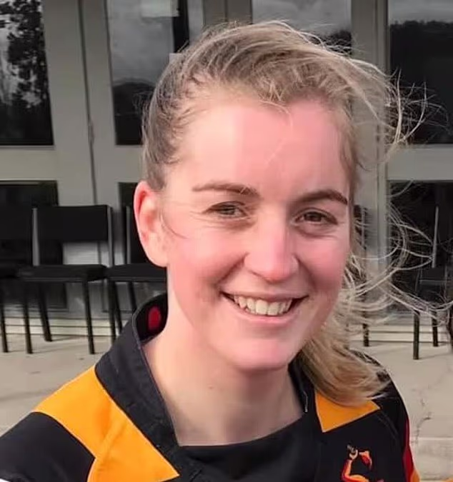 A comunidade do rugby em Waikato, Nova Zelândia, ficou de luto pela morte repentina da atleta Courtney Johansen (foto).