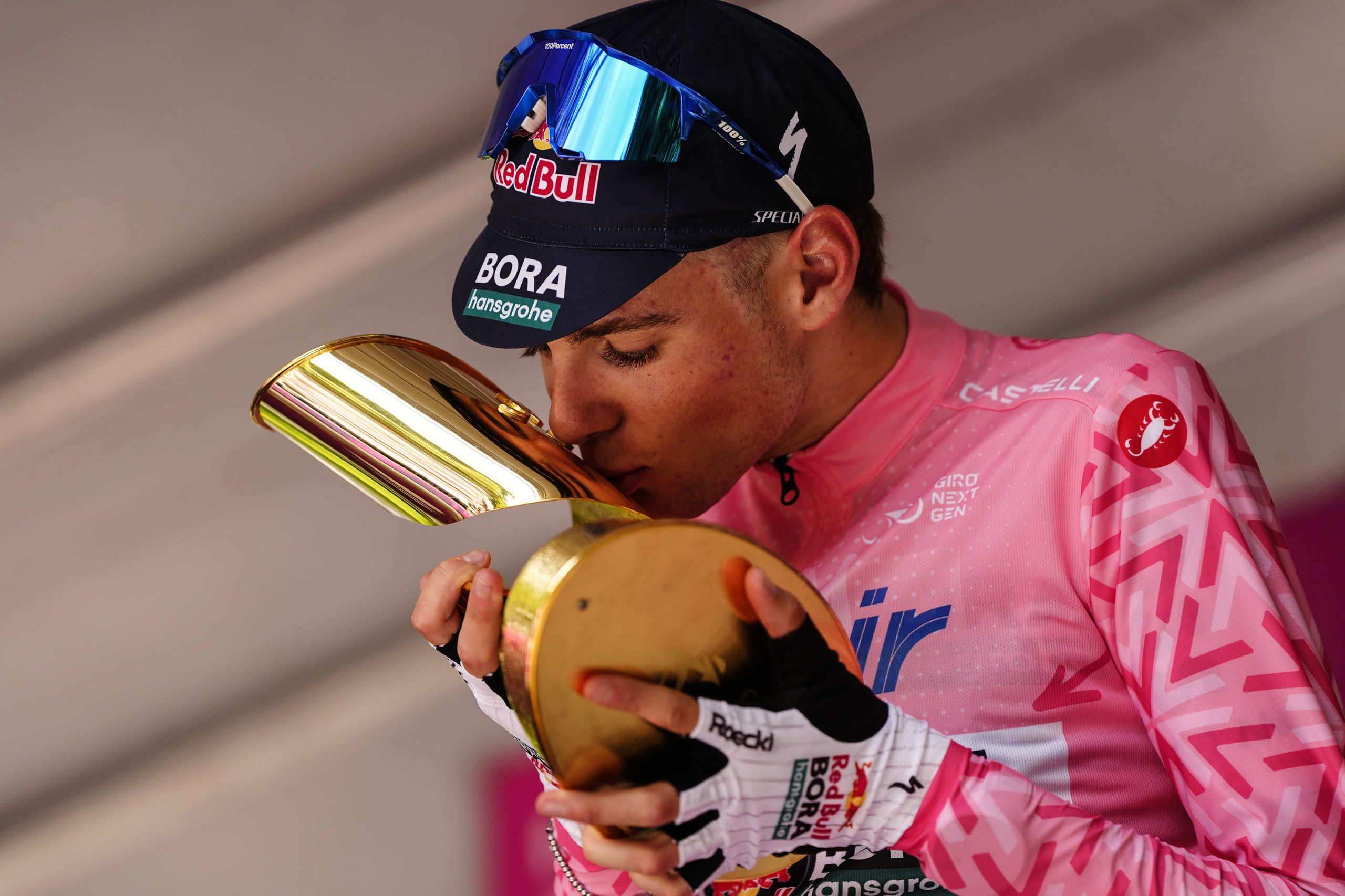 O campeão mundial sub-23, Lorenzo Finn, selou a vitória do Giro Next Gen ao vencer a 8ª etapa do contra-relógio