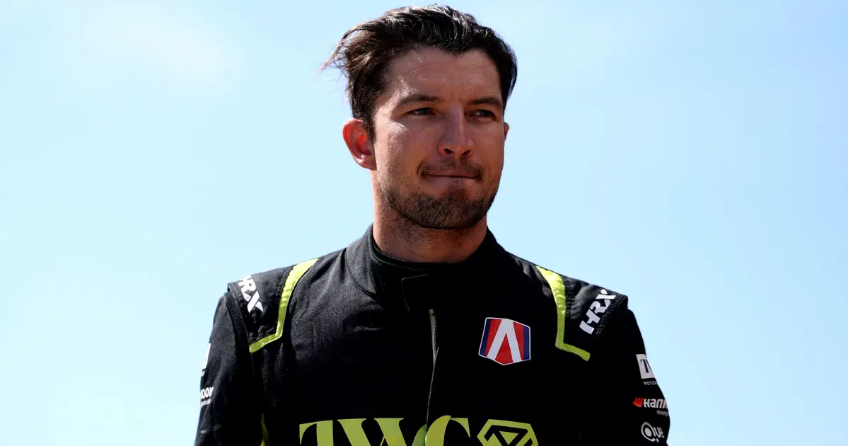 O domínio de Andretti choca quando Jake Dennis conquista a pole da Fórmula E em Sanya