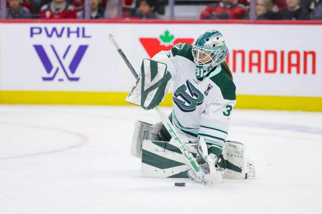 O goleiro do Boston Fleet, Aerin Frankel, ganhou o PWHL MVP, Goleiro do Ano
