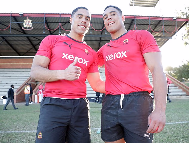 Josh e James Mackenzie trocaram o Kingswood College na África do Sul pelo Scotstoun