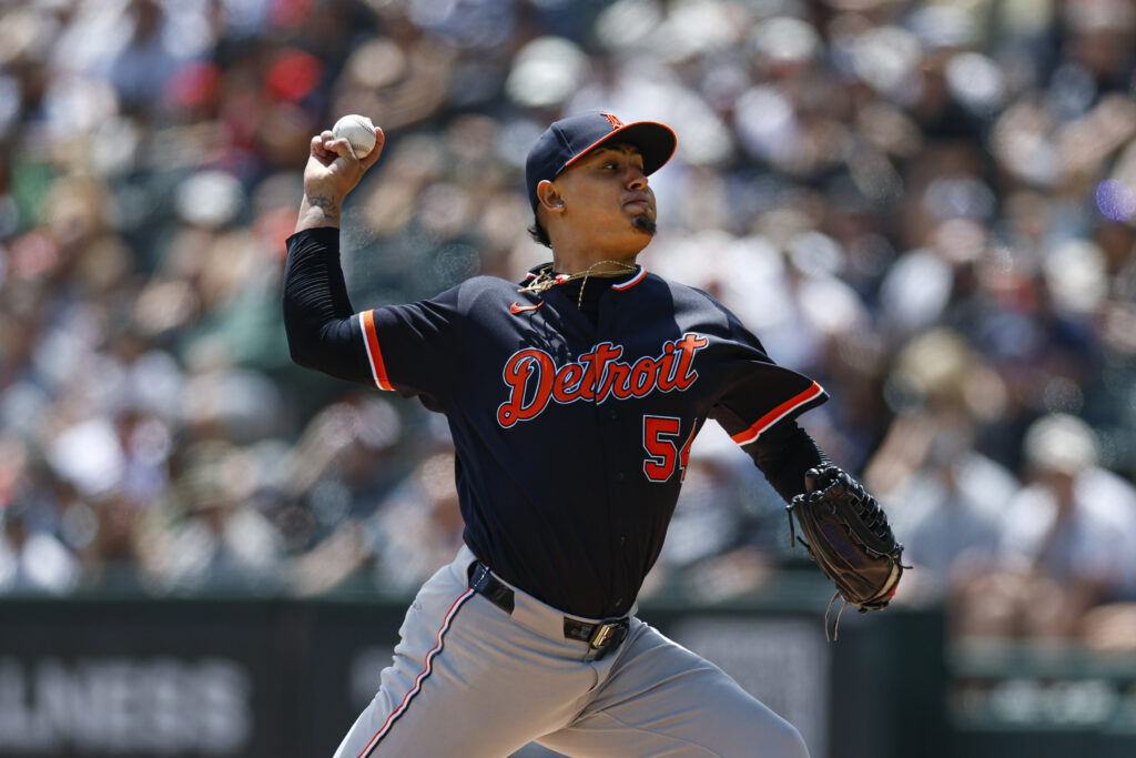 Os Tigres transferem Keider Montero para o bullpen