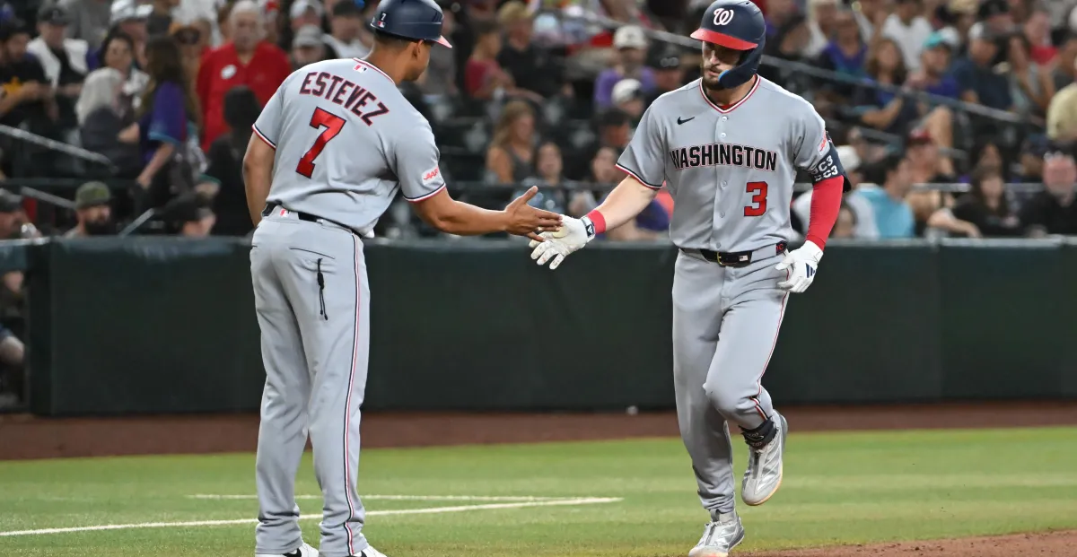 Os Washington Nationals continuam guerreiros na estrada enquanto Curtis Mead e Dylan Crews fornecem energia