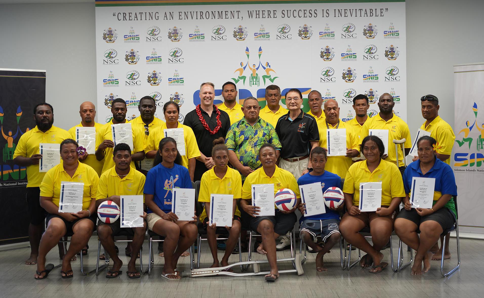 Primeiras finalizações históricas: Curso de treinamento duplo de Paravôlei capacita nações do Pacífico < World ParaVolleyWorld ParaVolley