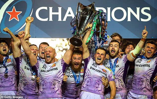 Exeter Chiefs comemora a conquista da Copa dos Campeões de 2020 em um Ashton Gate vazio - a última vez que um time não francês venceu a competição de elite do rugby europeu