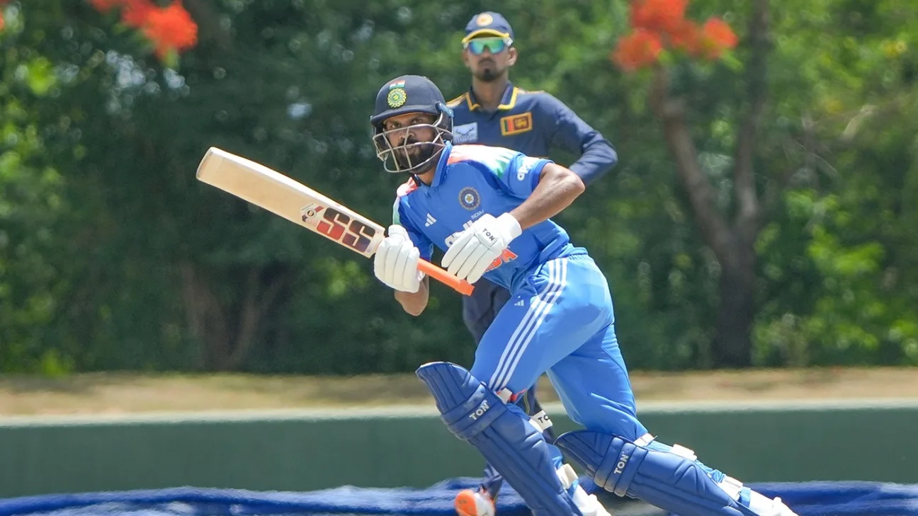 SL A vs Ind A - Ruturaj Gaikwad 101 vence Arachchige 74 enquanto a Índia A vence o thriller