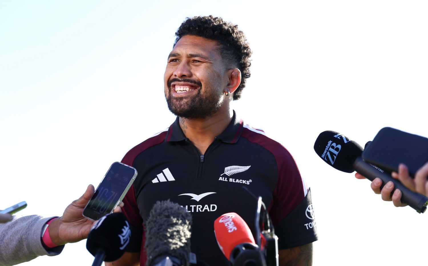 Savea é o capitão dos All Blacks de Rennie