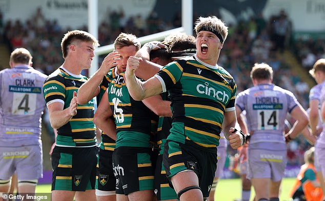 O Northampton Saints garantiu os play-offs em casa, mas há muita intriga antes da rodada final dos jogos do PREM Rugby