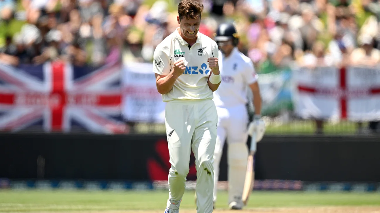 Tom Latham está aproveitando uma rara oportunidade de atingir a Inglaterra com um ataque com força total