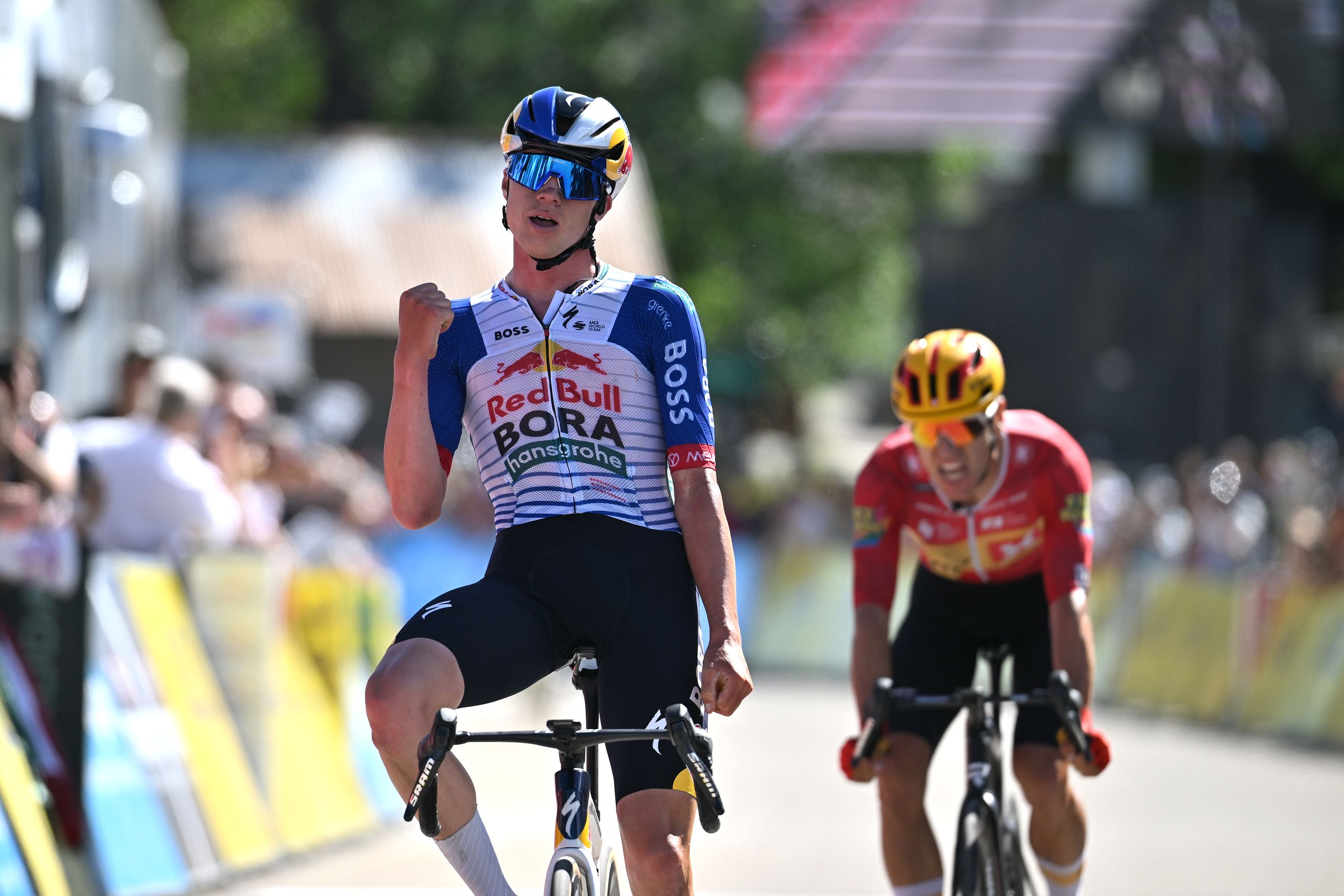 Tour Auvergne-Rhône-Alpes, Etapa 6: Maxim Van Gils vence Crest-Voland após uma grande ruptura